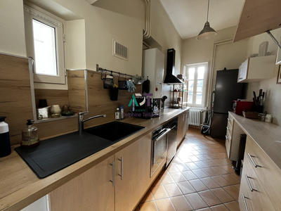 Appartement - 146 m² - 5 pièces