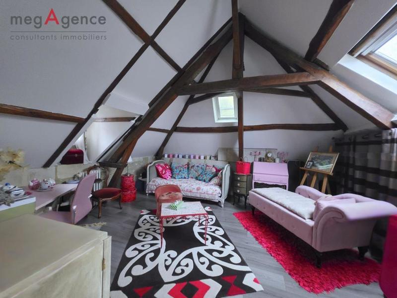 Maison - 200 m² - 10 pièces