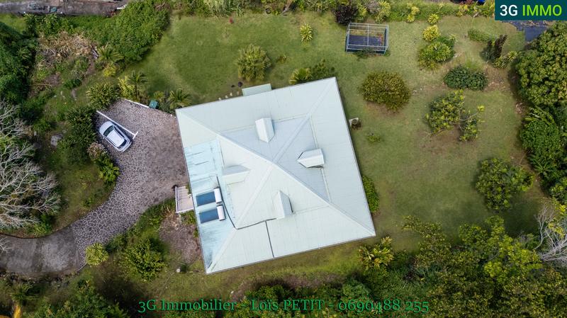 Maison - 290 m² - 8 pièces