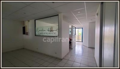 Bureau - 9 m² - 1 pièce