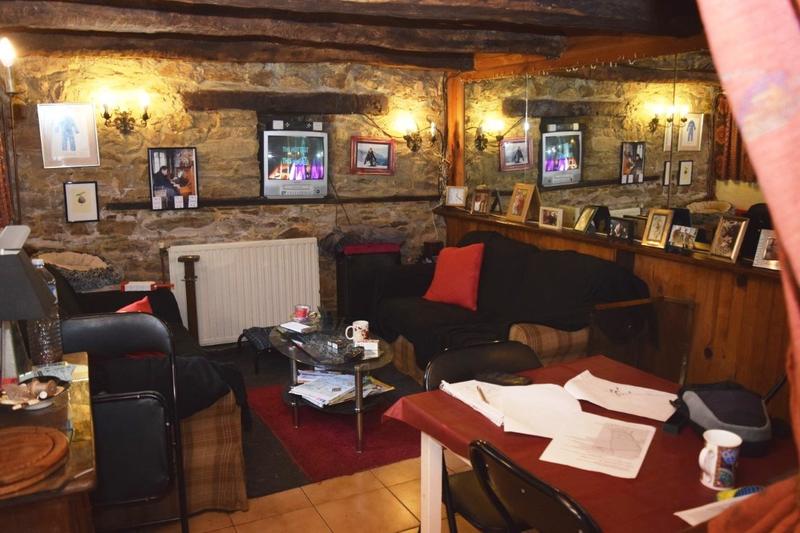 Maison - 240 m² - 8 pièces