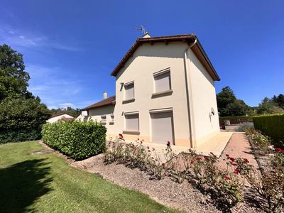 Villa - 199 m² - 9 pièces