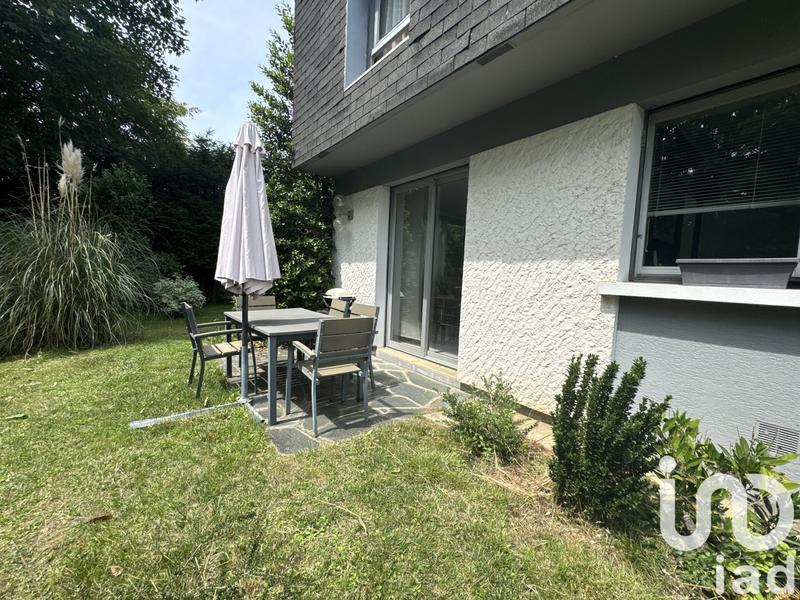 Maison - 245 m² - 9 pièces