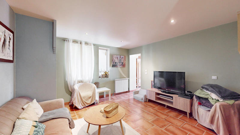 Maison - 210 m² - 6 pièces