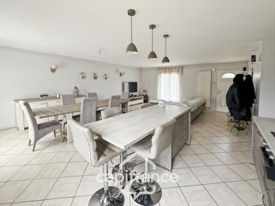 Maison - 87 m² - 4 pièces