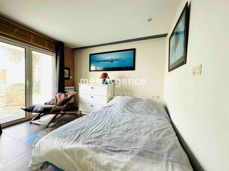 Maison traditionnelle - 123 m² - 8 pièces