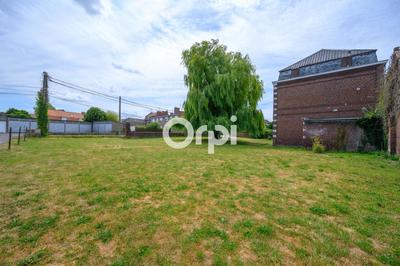 Terrain constructible - 623 m²