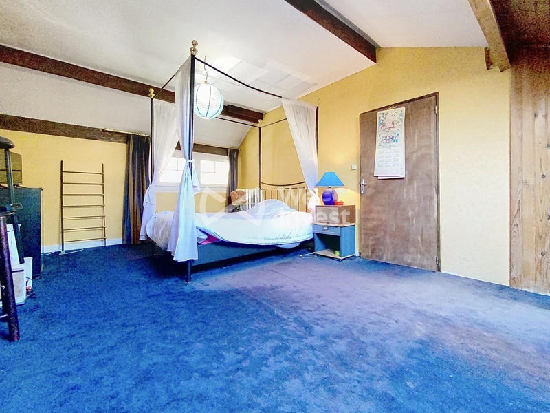 Maison - 161 m² - 7 pièces