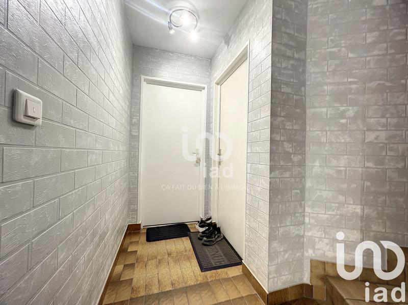 Maison - 220 m² - 9 pièces