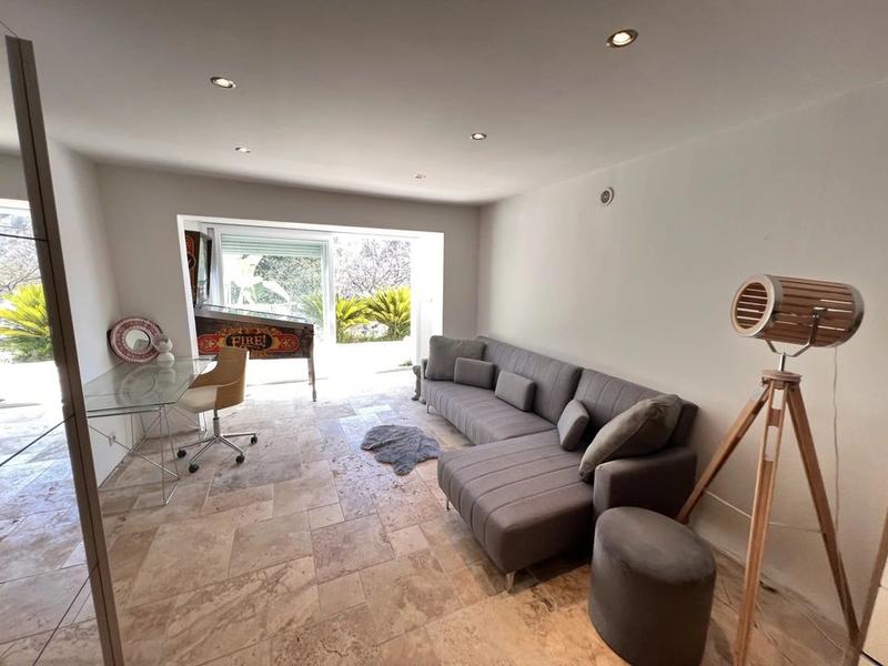 Villa - 500 m² - 6 pièces