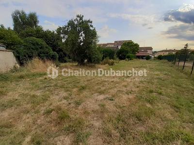 Terrain constructible - 850 m²