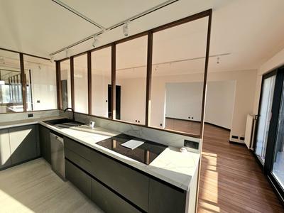 Appartement - 92 m² - 5 pièces