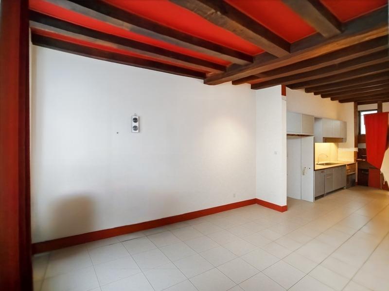 Appartement ancien - 68 m² - 3 pièces