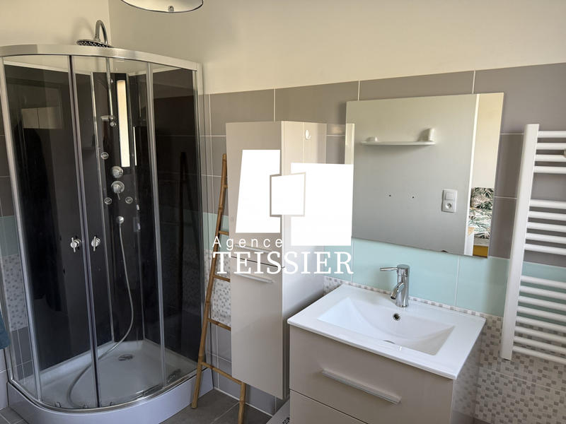 Villa - 99 m² - 4 pièces