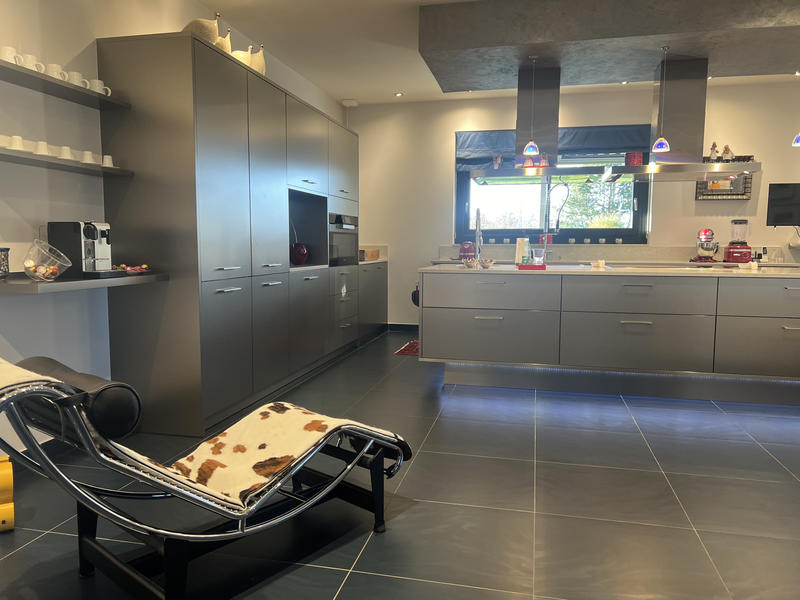 Maison - 680 m² - 19 pièces