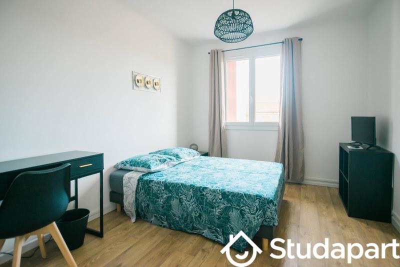 Chambre - 12 m² - 1 pièce