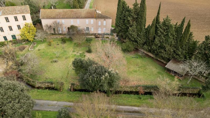 Maison - 298 m² - 13 pièces