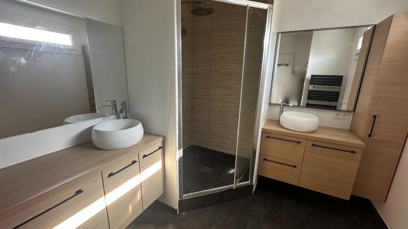 Maison - 167 m² - 8 pièces