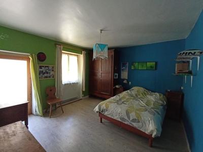 Maison - 218 m² - 7 pièces