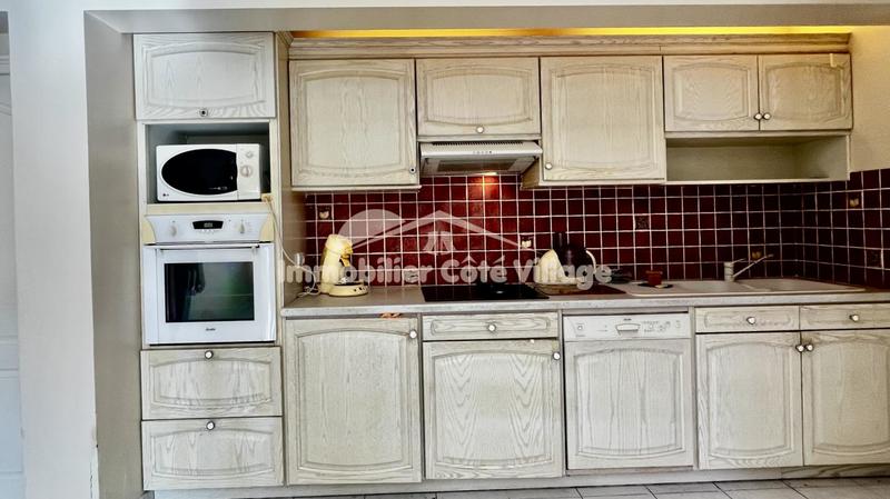 Propriété - 208 m² - 8 pièces