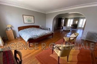 Maison - 400 m² - 12 pièces