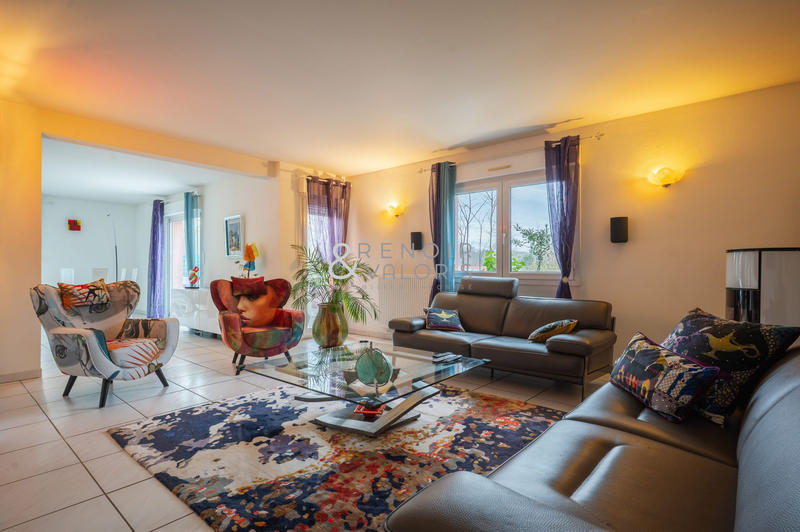 Maison - 195 m² - 7 pièces