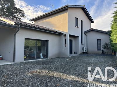 Maison - 134 m² - 6 pièces