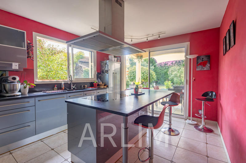 Maison - 148 m² - 5 pièces