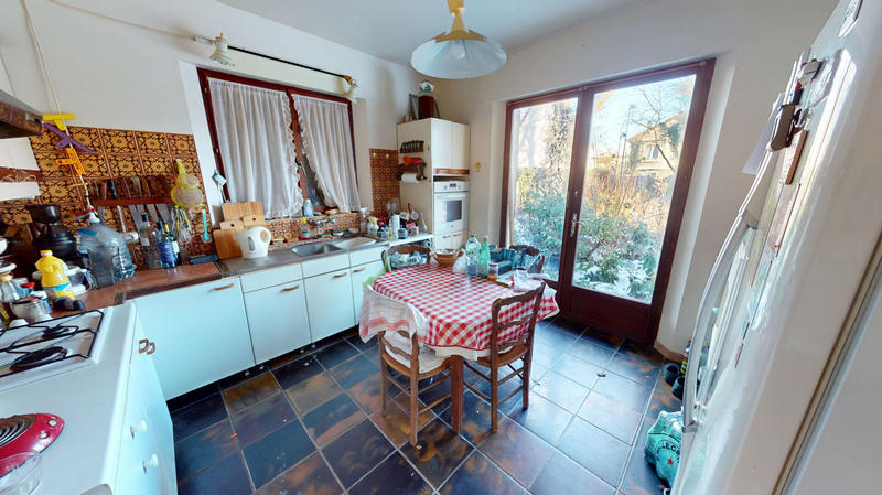 Maison - 144 m² - 8 pièces