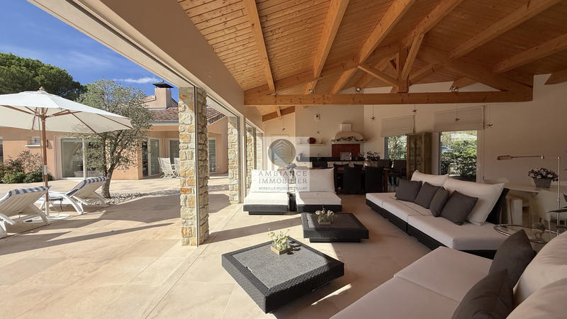 Maison - 172 m² - 6 pièces