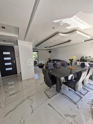 Villa - 133 m² - 6 pièces