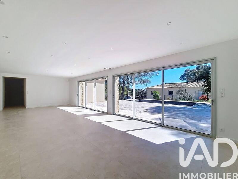 Maison - 182 m² - 5 pièces