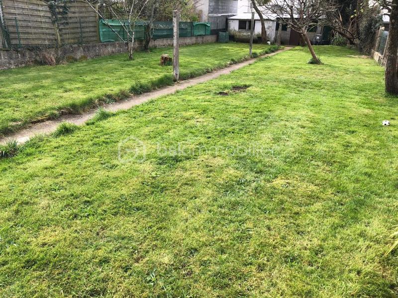 Terrain constructible - 310 m²