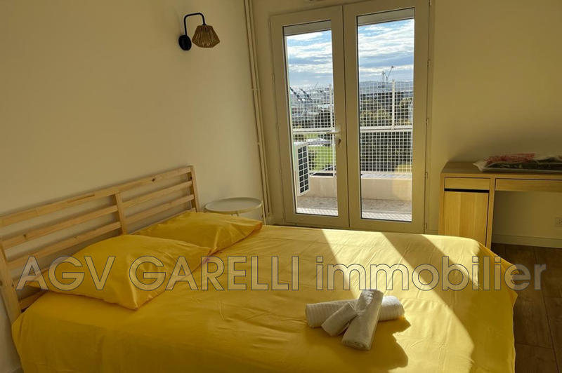 Appartement - 100 m² - 5 pièces