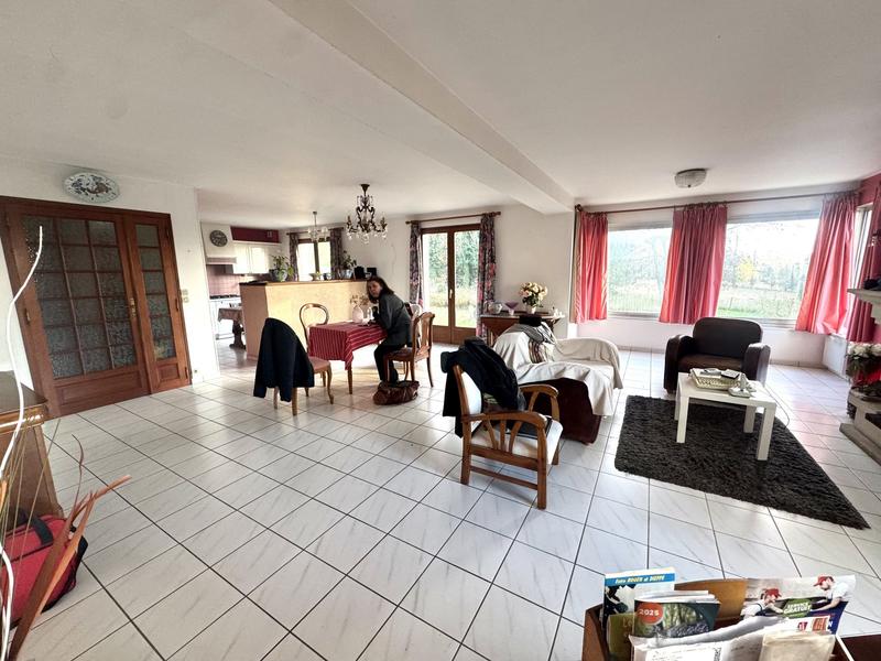Maison - 330 m² - 12 pièces