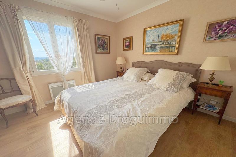 Maison - 185 m² - 6 pièces