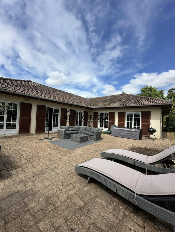 Maison - 160 m² - 6 pièces