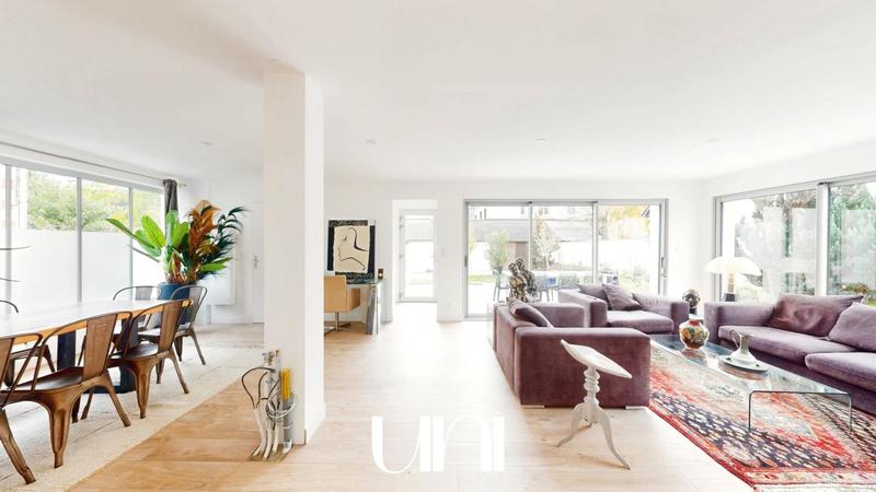 Maison - 152 m² - 8 pièces