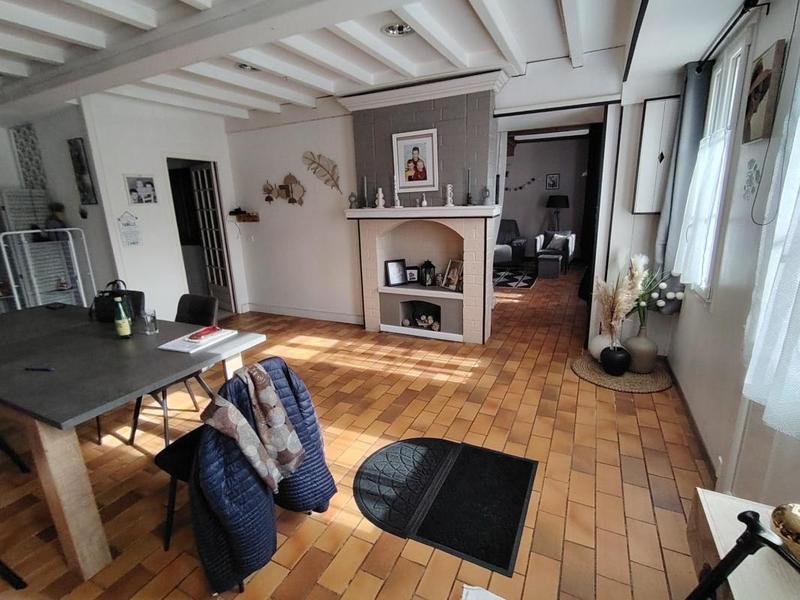 Maison - 225 m² - 10 pièces
