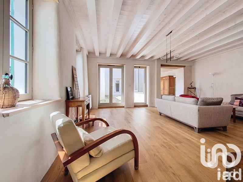 Maison de village - 238 m² - 10 pièces