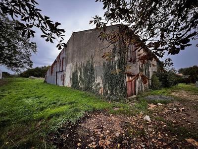Grange - 180 m² - 1 pièce
