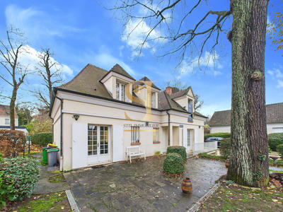 Maison - 175 m² - 7 pièces