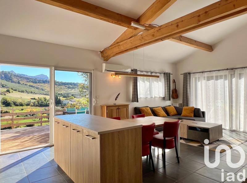 Maison - 92 m² - 4 pièces