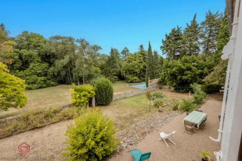 Propriété - 520 m² - 13 pièces