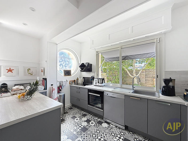 Maison - 149 m² - 7 pièces