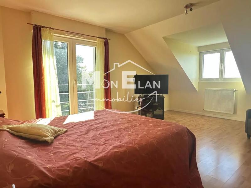 Propriété - 213 m² - 8 pièces