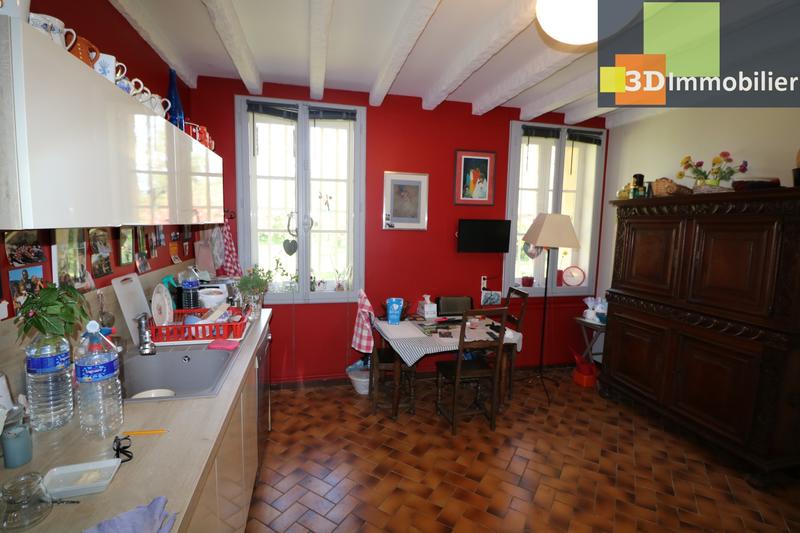 Maison - 233 m² - 8 pièces