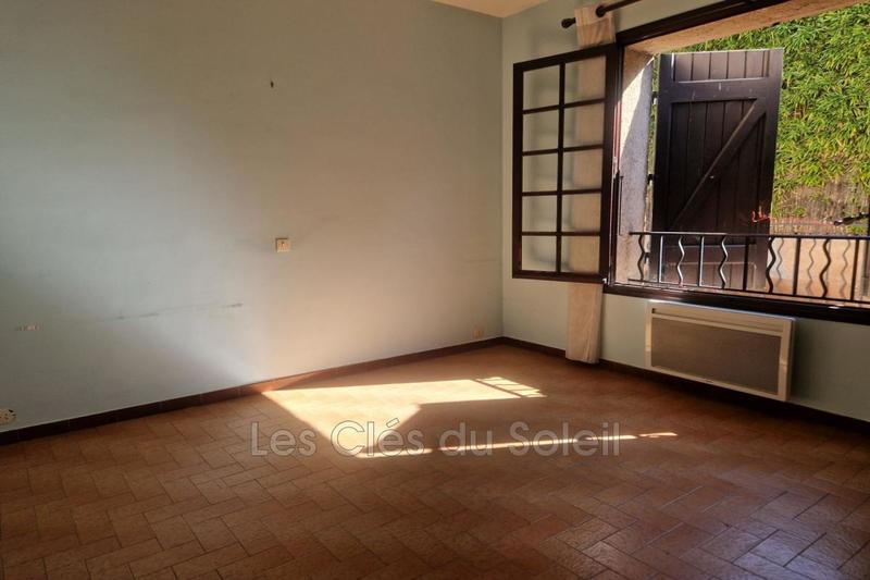 Maison - 220 m² - 4 pièces