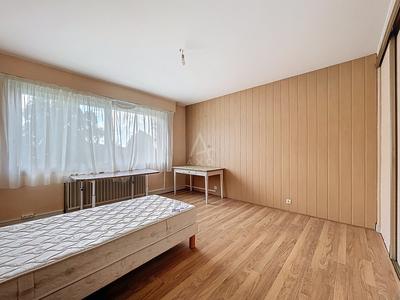 Maison - 162 m² - 7 pièces