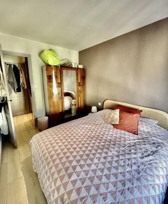 Appartement ancien - 77 m² - 3 pièces